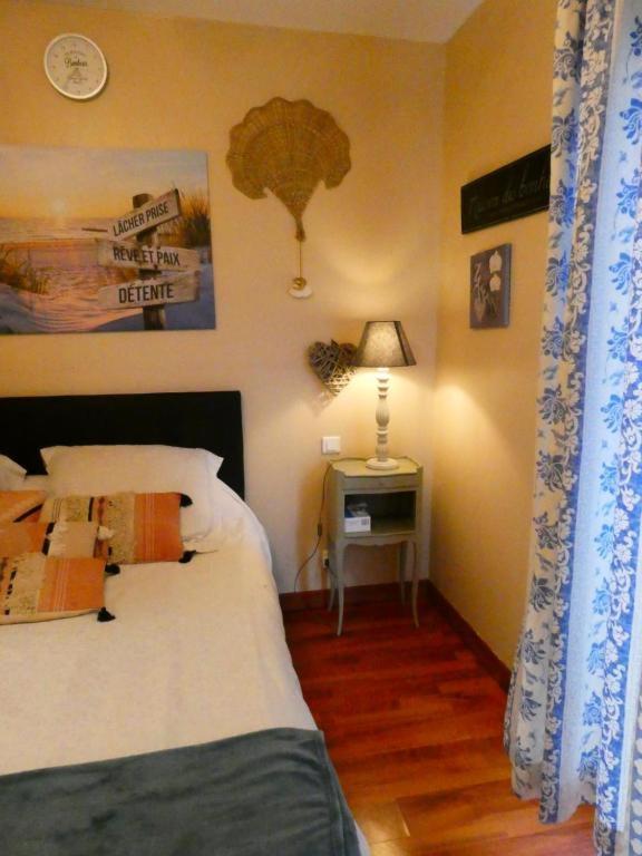 Chambre Le Mas D'Adelice Taulignan Экстерьер фото